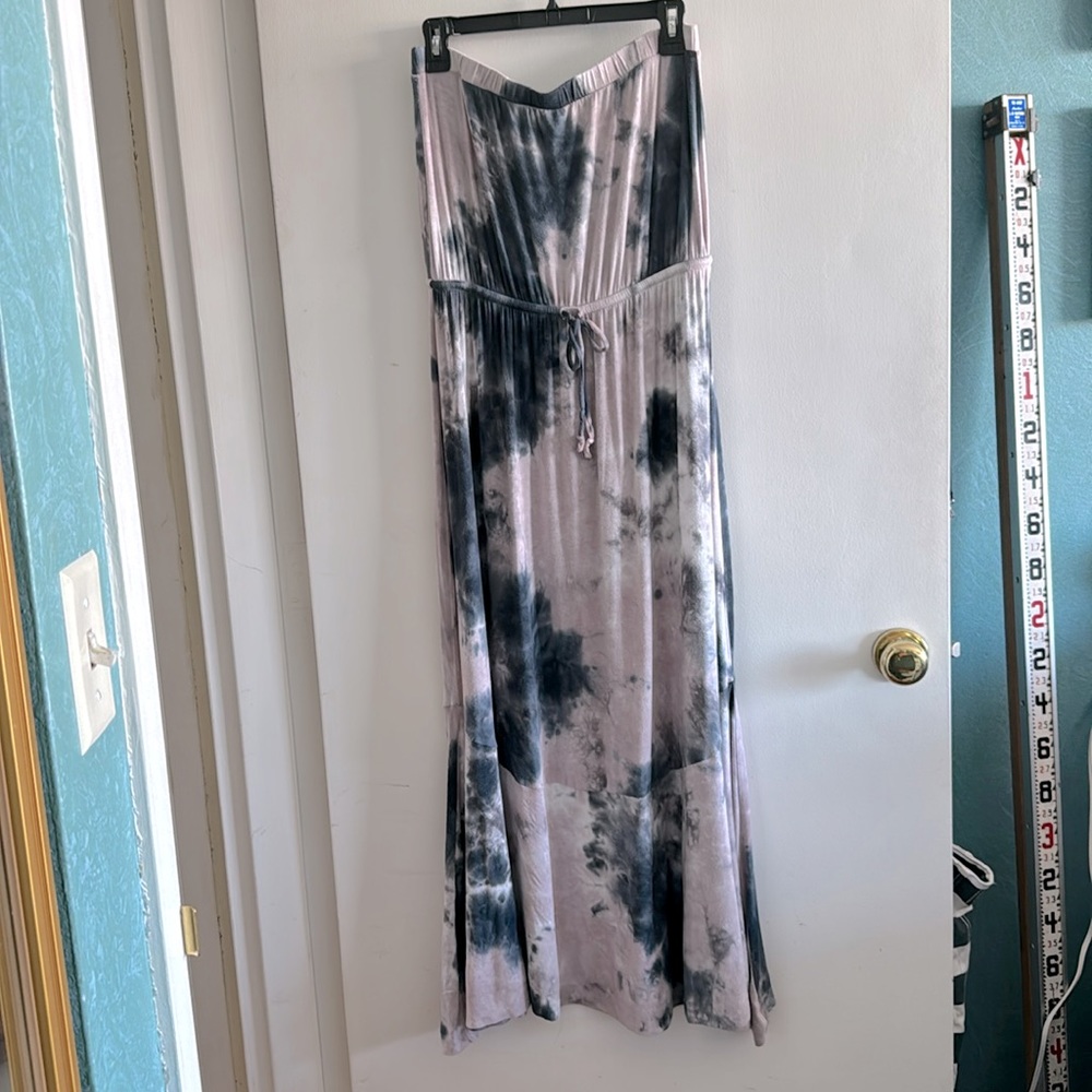 Pink and gray tie-dye strapless lounge dress